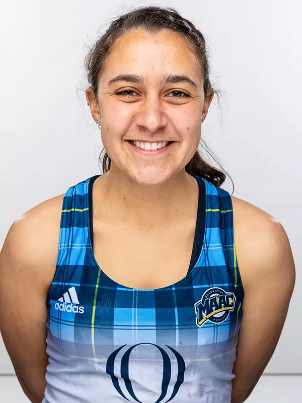 Samantha Leal 2021 Headshot