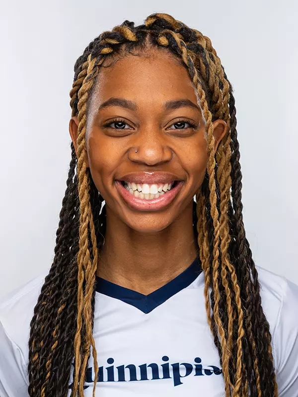 Nia Akins Headshot 2021