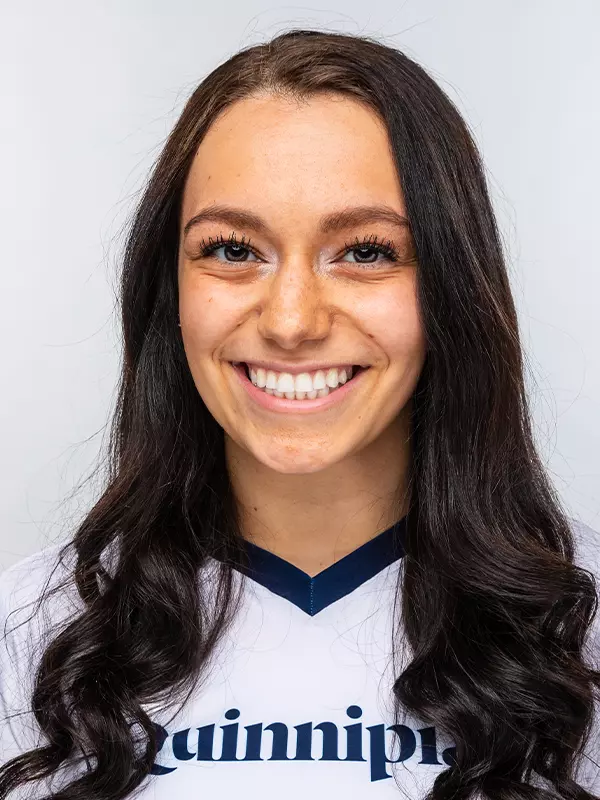 Farrah Chernov Headshot 2021