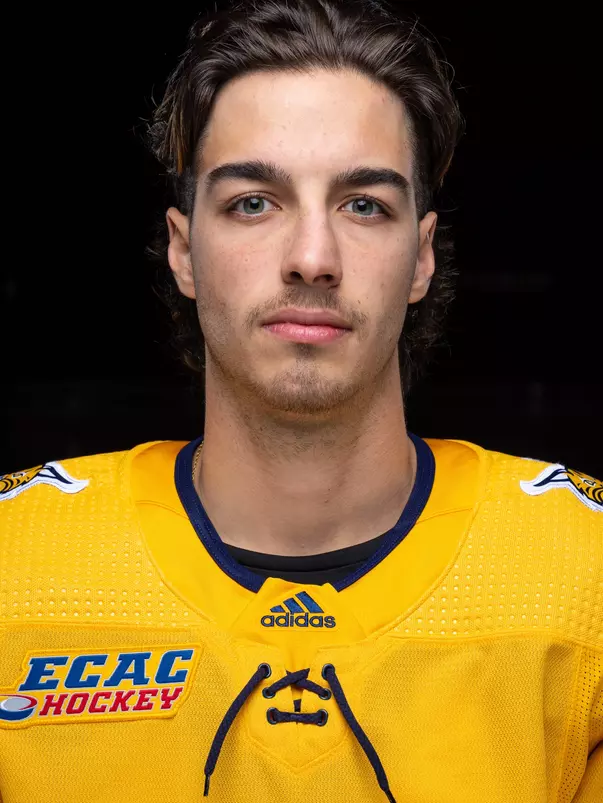 Tellier Headshot 2022