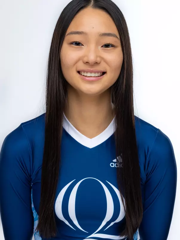 Mia Sandillo Headshot 2023