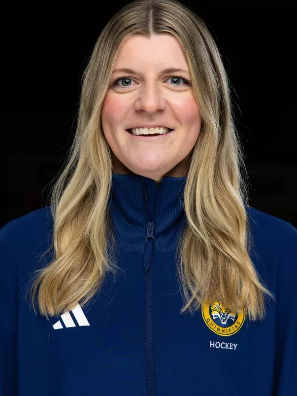 Cyd Roesler Headshot