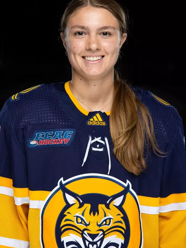 Schryver Headshot 2023