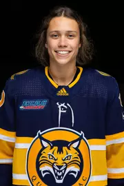 Mauracher Headshot 2023