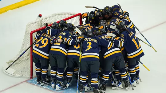 Women's Ice Hockey in Pregame Huddle vs Wisconsin (3.14.26 in Madison, WI)