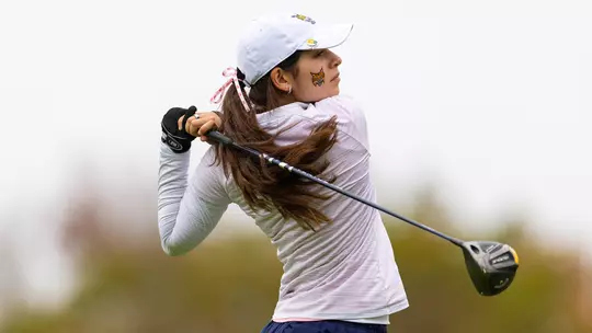 Marisa Flores at Quinnipiac Classic (Oct. 14, 2025 in Wallingford, Conn.)