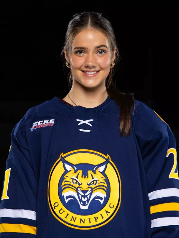 Annabelle Kruzich 2026-27 Headshot