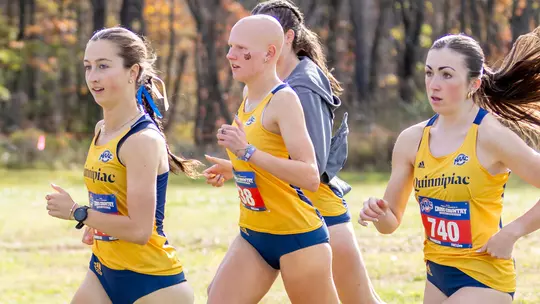 Avery Palmucci, Zoe Merryman and Maddie O'Neill all run at the 2025 MAAC Championships