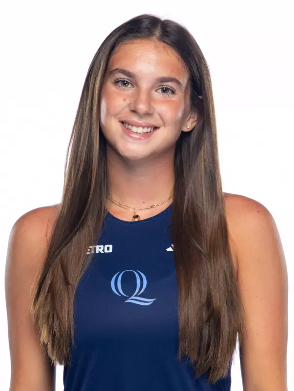 Isabella Sicignano 26-27 Headshot