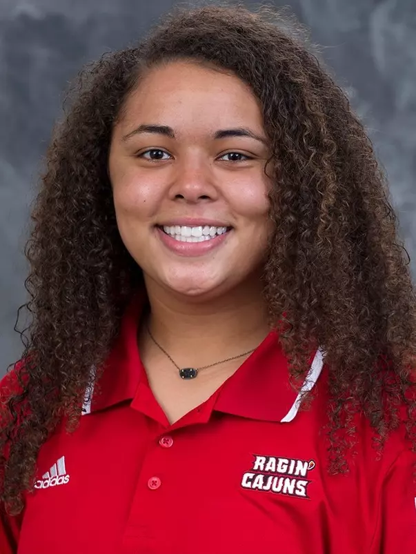 Ashley, Beth 2017 head shot