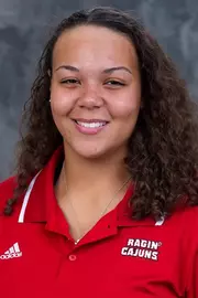 Chavez, Daniella 2017 head shot