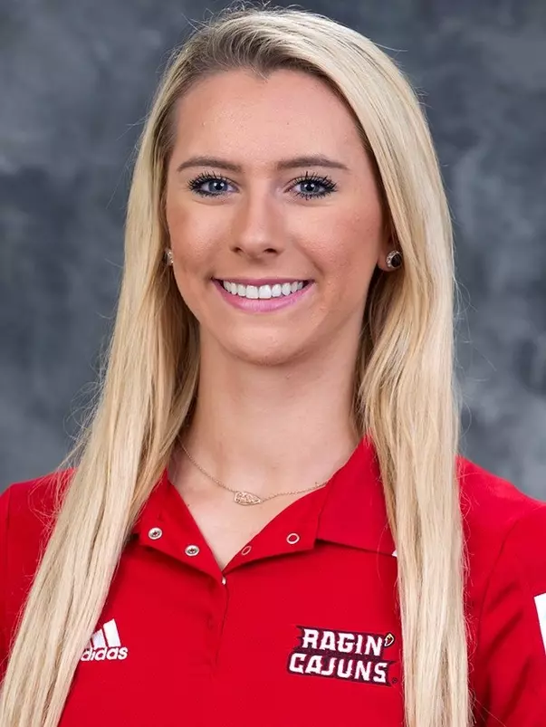 Denham, Alyssa 2017 head shot