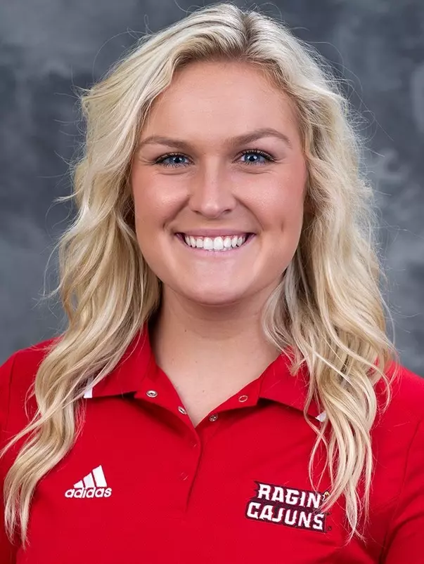 Deville, Alison 2017 head shot