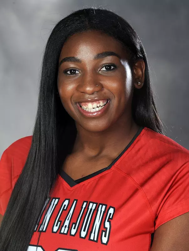 Abram, Dree'Ana head shot 2017 (volleyball)