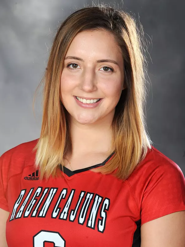 Bartczyszyn, Jessica head shot 2017 (volleyball)