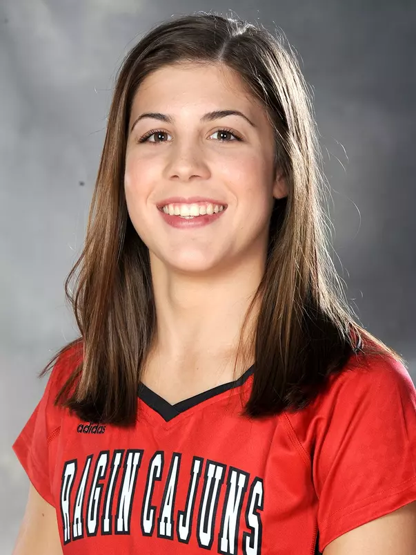 Breaux, Avery head shot 2017 (volleyball)
