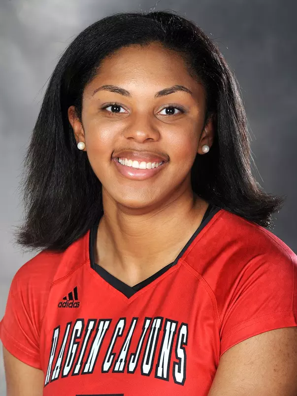 Williams, Ana head shot 2017 (volleyball)