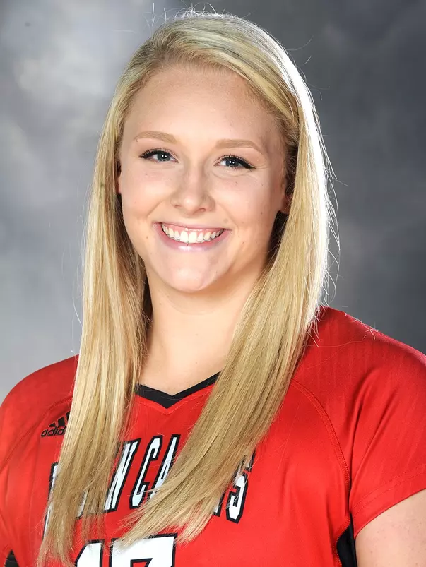 Wisnoskie, Hali head shot 2017 (volleyball)