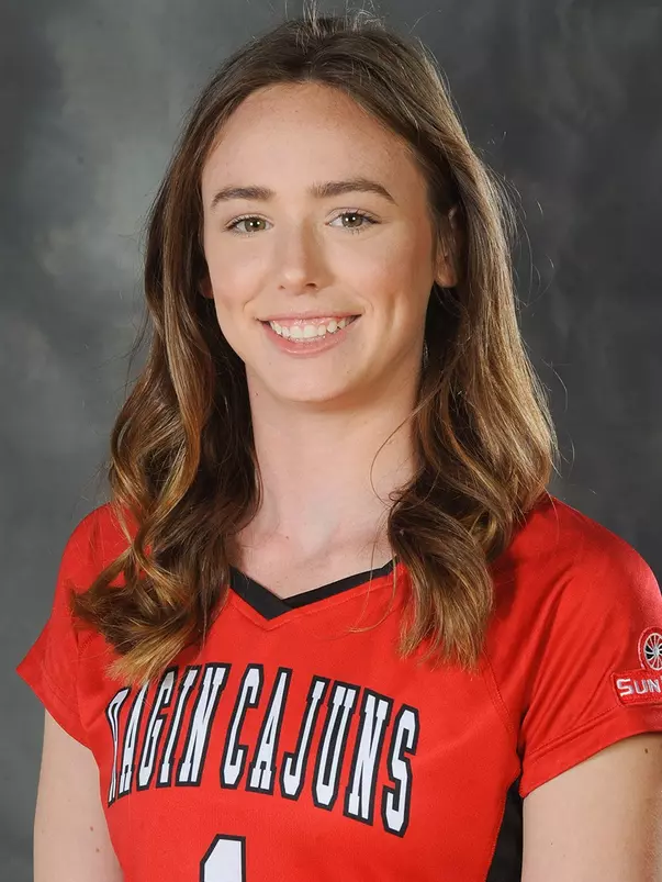 Hebert, Lexi 2018 Headshot