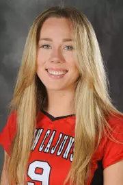 Pasch, Julia 2018 Headshot