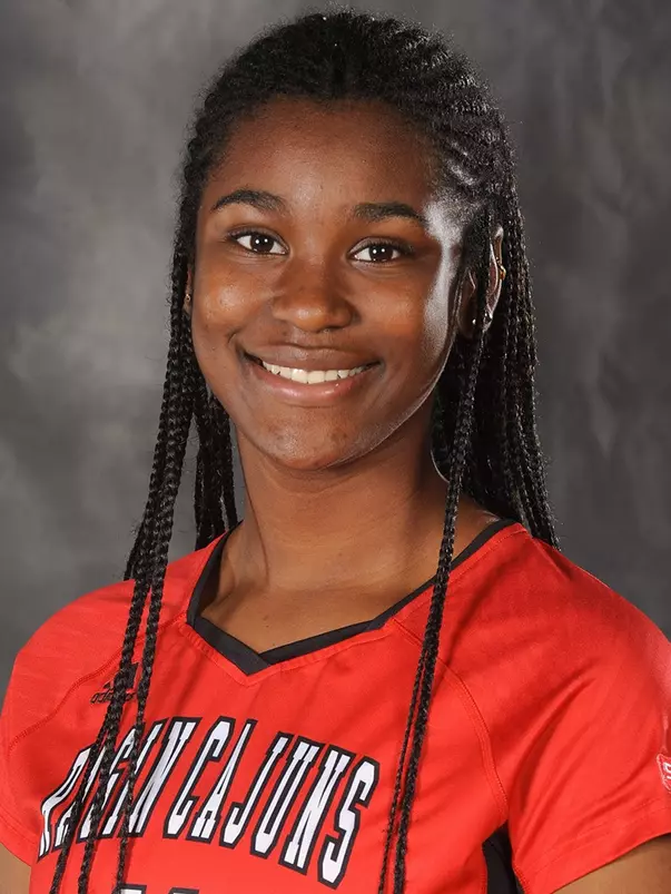 Smith, Tia 2018 Headshot