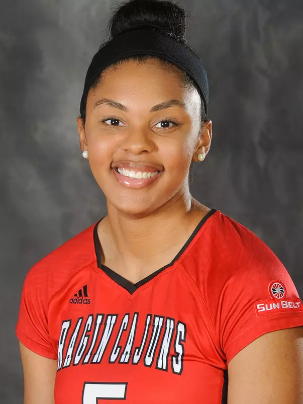 Williams, Ana 2018 Headshot