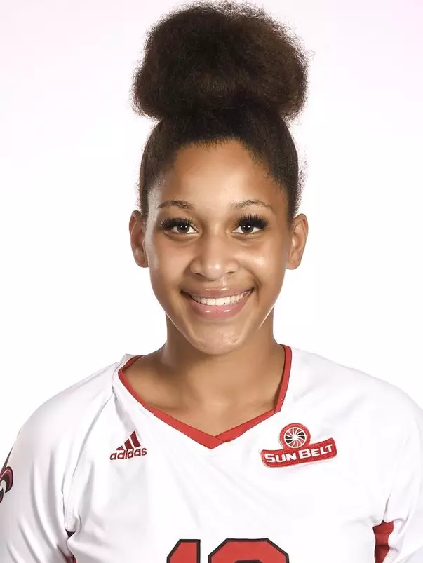 Scott, Maya 2020 Headshot