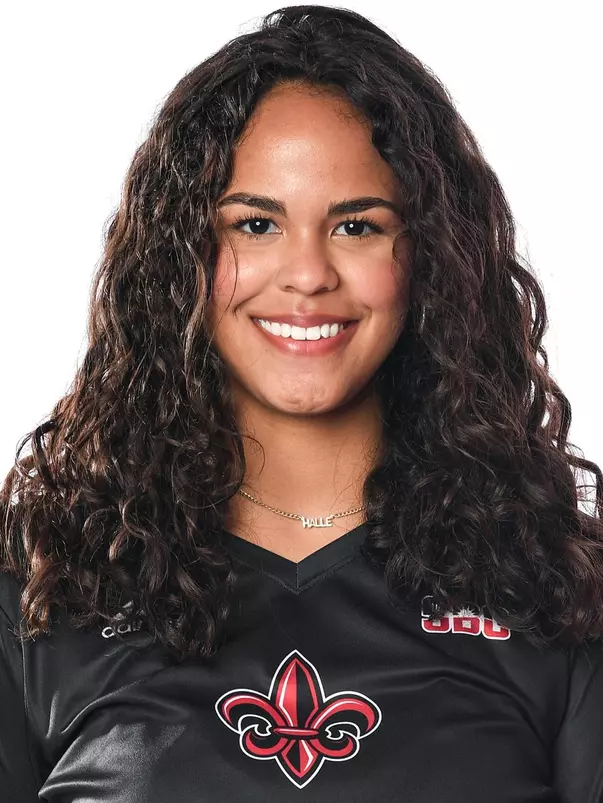 Jackson, Halle 2021 Season Headshot