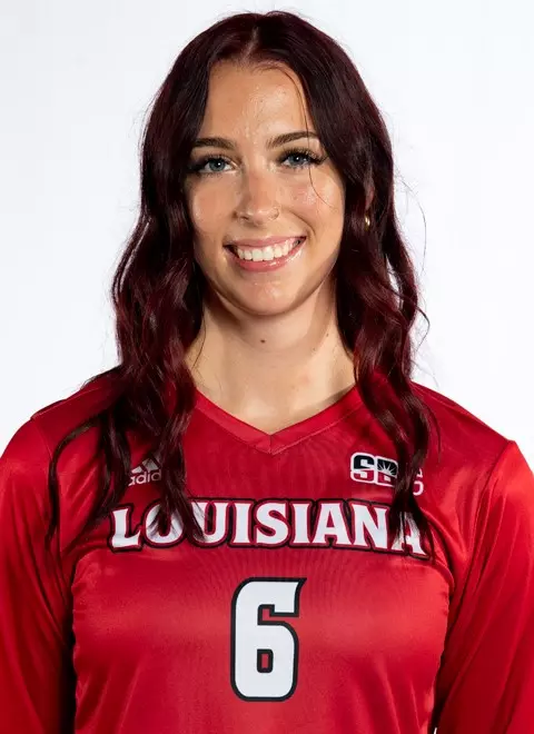 VB Bennett, Kelsey 2022 season headshot