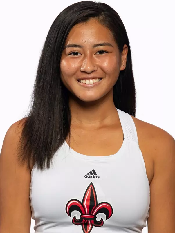 Yoshimura, Momoko 2022-23 Headshot