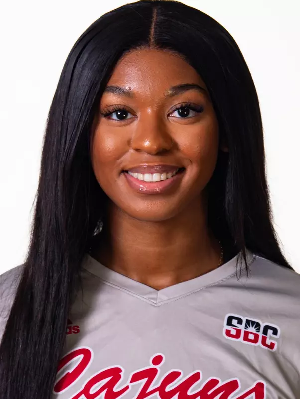VB Hicks, Cami 2023 Season Headshot