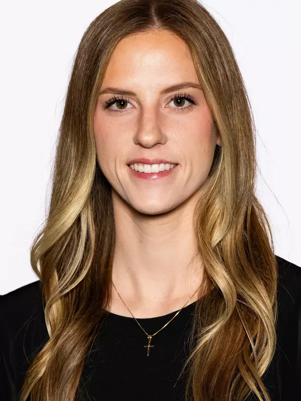 SB Goldsmith, Hunter 2023-24 Season Headshot