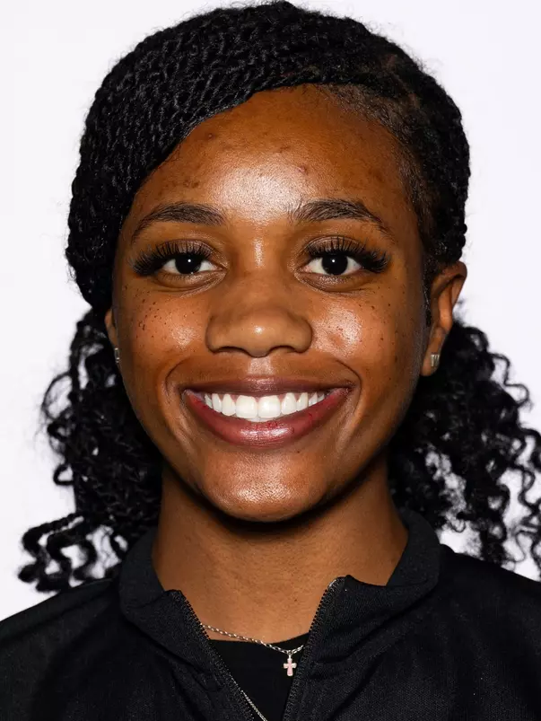 Kamryn Williams XC Headshot 23