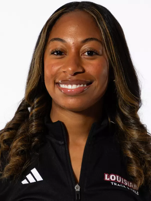 January 10, 2024 . Lauren Roberts Women’s Track & Field Headshots.