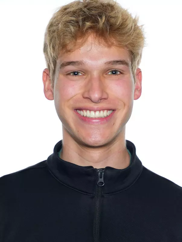 Nicolas Navarro headshot