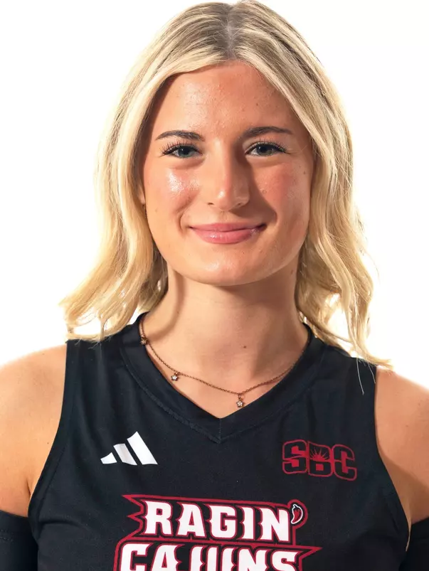 VB Armstrong, Sophia 2024 Season Headshot