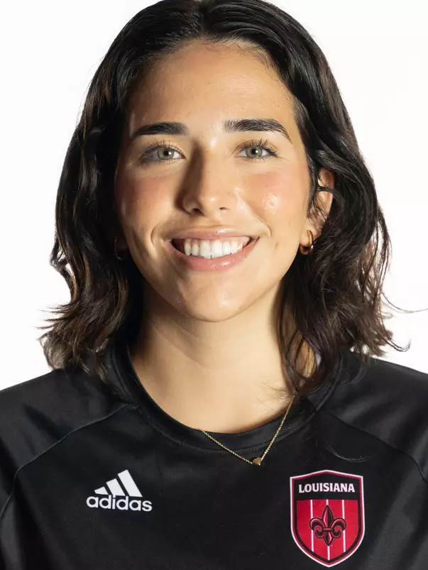 Alyssa Cox headshot 2024