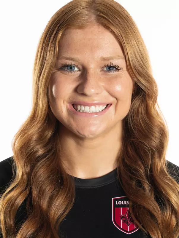 Bailey Giddings headshot 2024