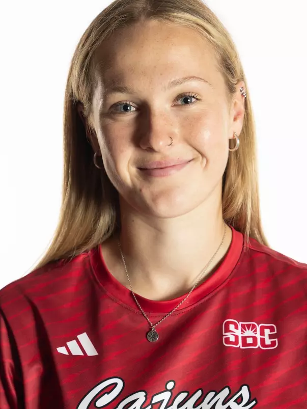 Sienna Hurrell headshot 2024