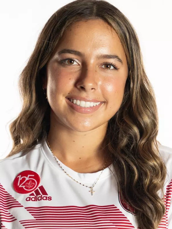 Chloe Mueller headshot 2024