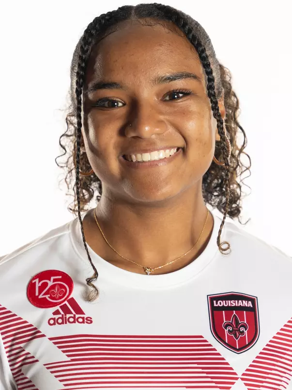 Aila Swinton headshot 2024