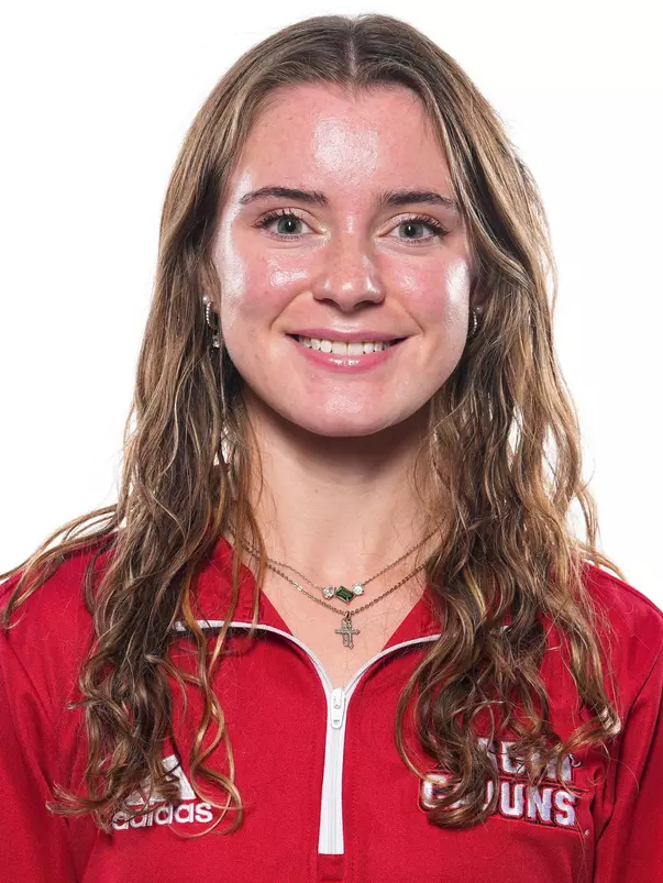 Chloe Crowell XC headshot 2025