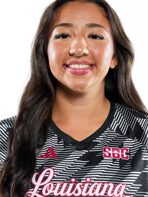 Salma Elhaimer headshot