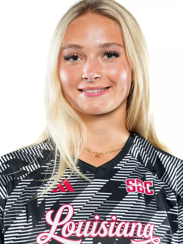 Charlotte Hinchey headshot