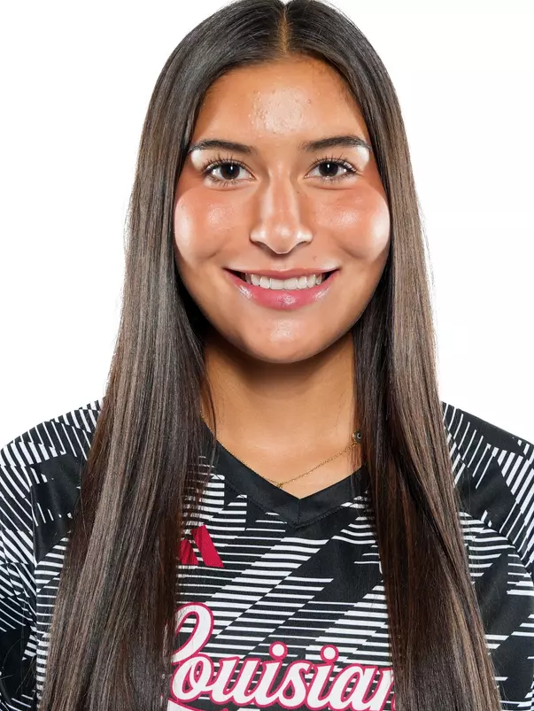 Olivia Orellana headshot