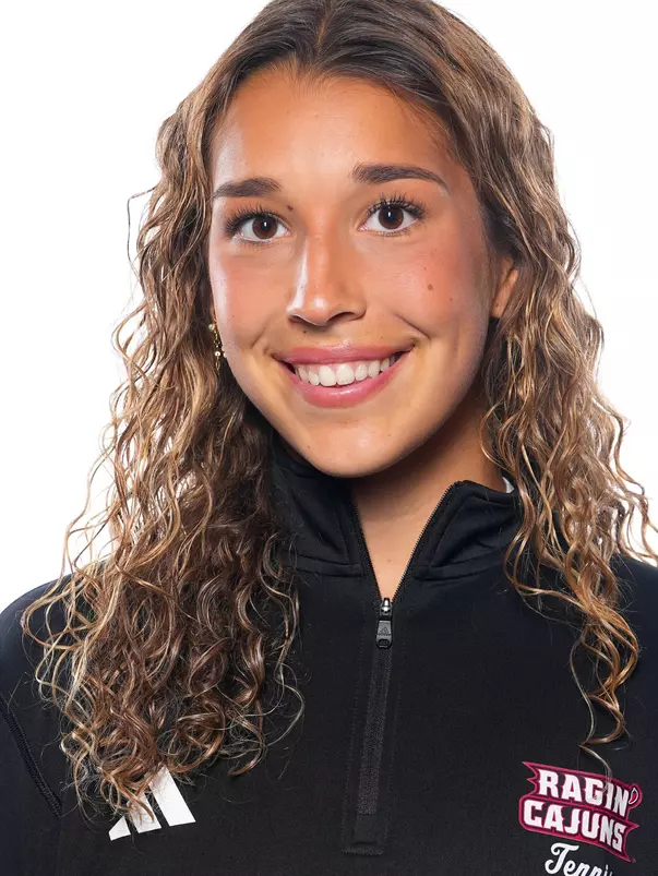 Anicia Hammoud headshot