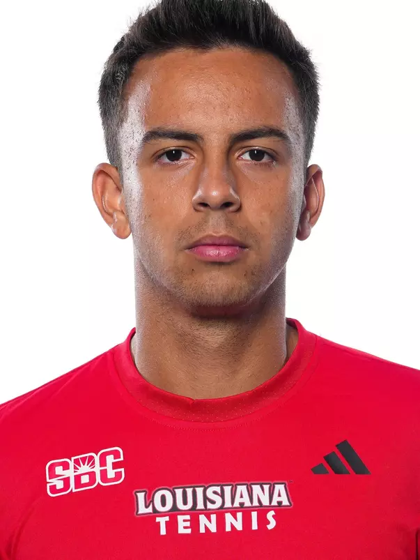 Darius Balan headshot