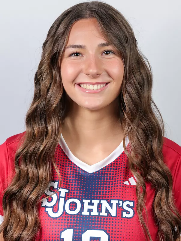 Stephanie Cornelius Headshot