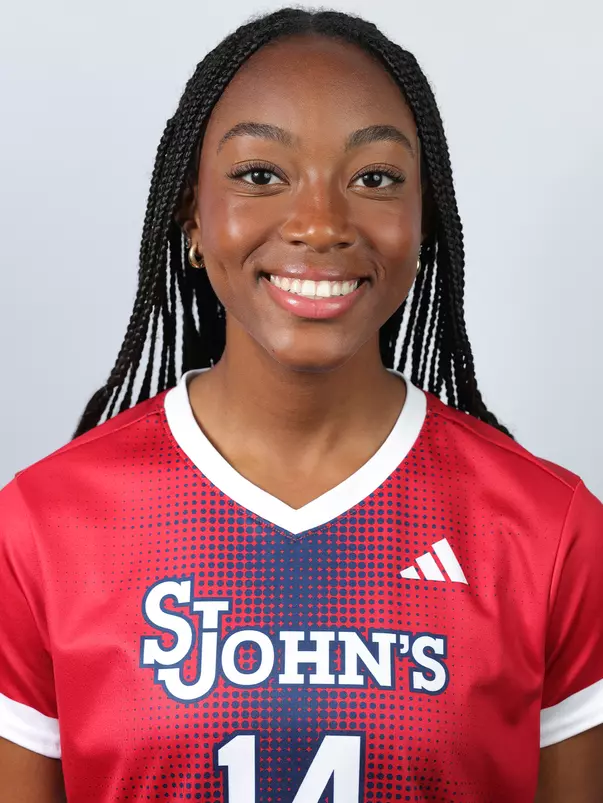 Nia Derodel Headshot