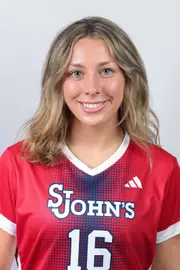 Taryn Madsen Headshot